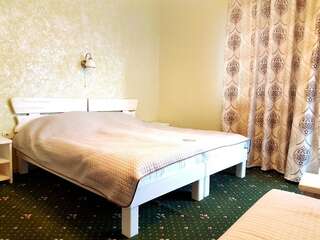 Гостевой дом Viktan Hotel Буковель Двухместный номер с 2 отдельными кроватями-1